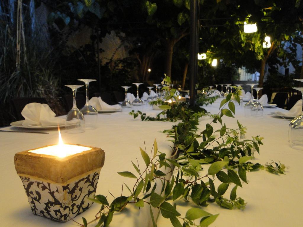 Hotel Restaurant Llansola Sant Carles De La Rapita Luaran gambar