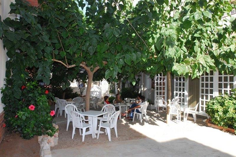 Hotel Restaurant Llansola Sant Carles De La Rapita Luaran gambar